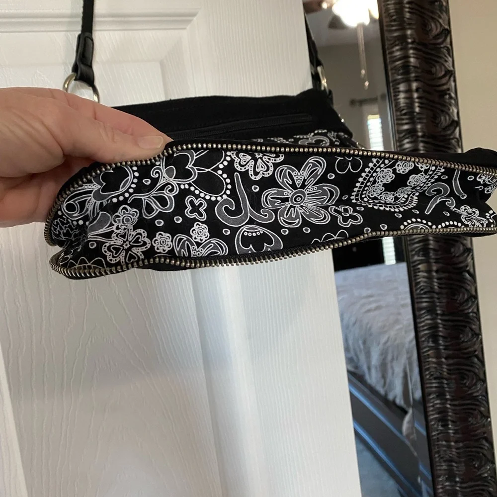 Thirty-One Crossbody - Picture 3 of 4